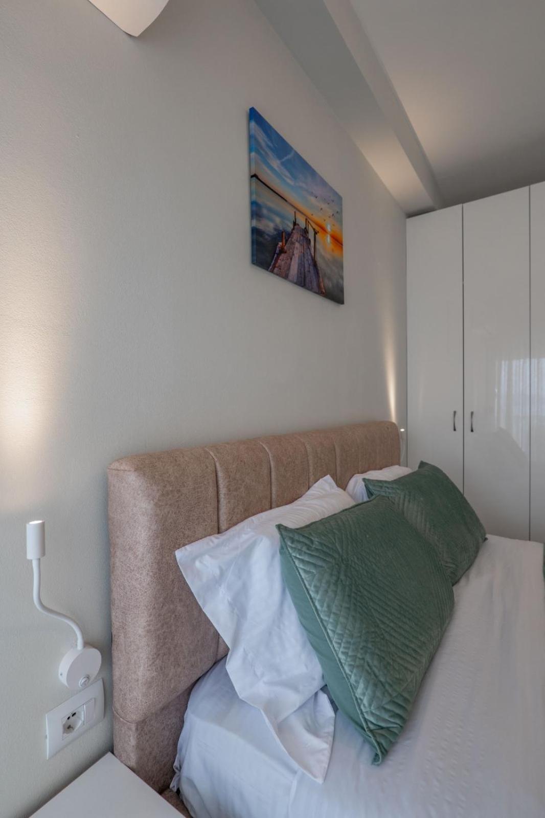 Esel Apartments Sarandë 외부 사진